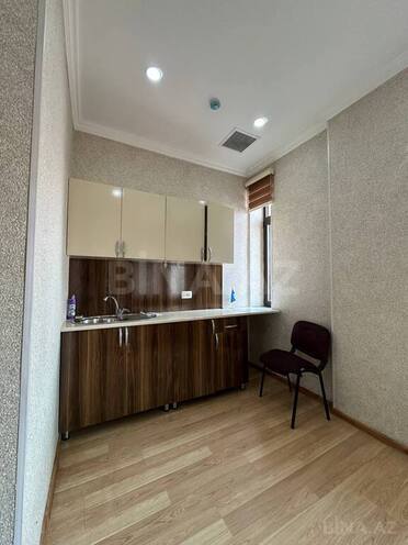 Сдаётся 4-комн. офис 130 м², м. Нариман Нариманов, photo 9 from 14