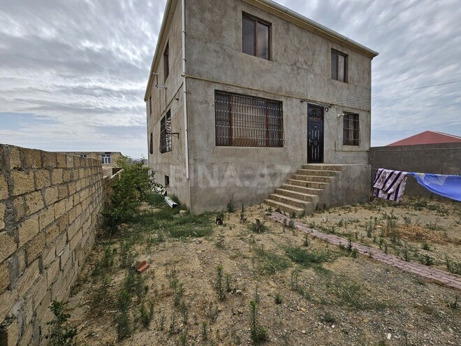 6 otaqlı həyət evi/bağ evi - Saray q. - 260 m² (1)