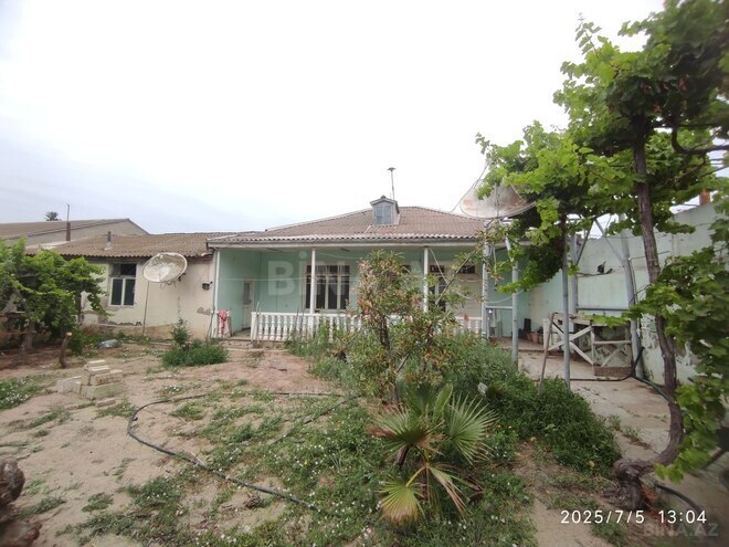 5 otaqlı həyət evi/bağ evi - Şüvəlan q. - 120 m² (1)