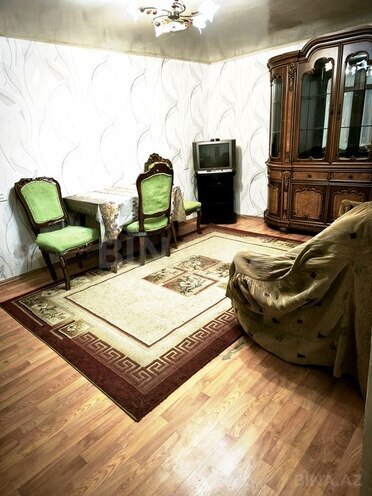 2 otaqlı həyət evi/bağ evi - İnşaatçılar m. - 45 m² (1)