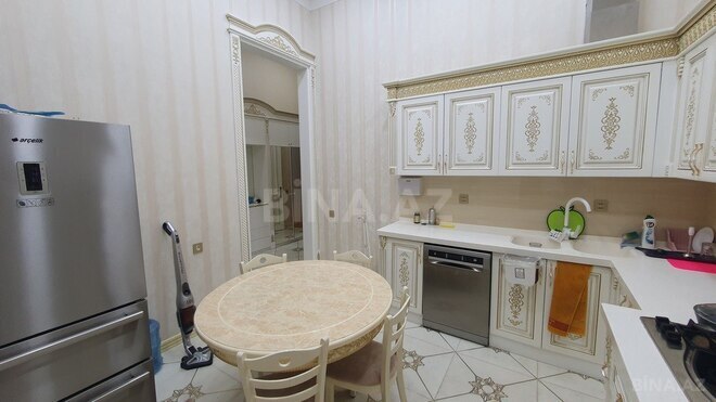 3-комн. вторичка - м. Сахил - 130 м² (21)