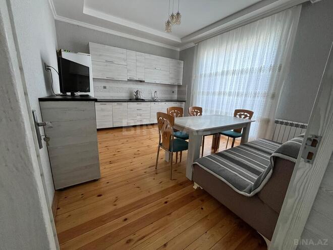 8 otaqlı həyət evi/bağ evi - Xəzər r. - 270 m² (12)