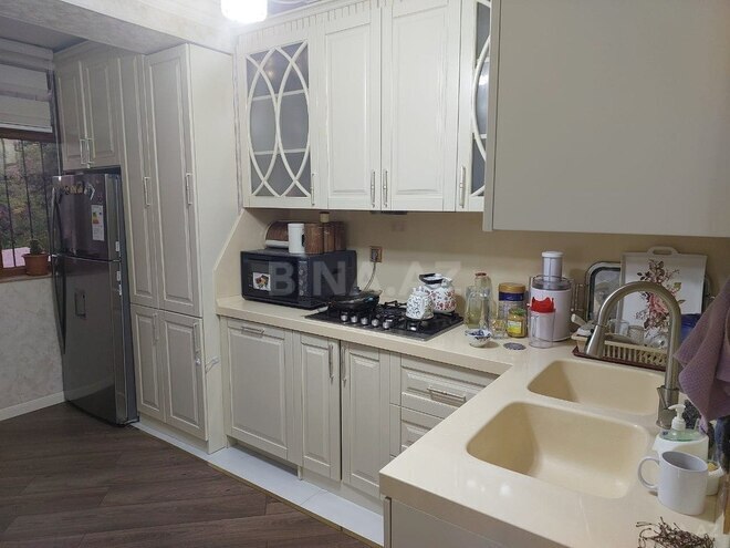 3 otaqlı köhnə tikili - Bakıxanov q. - 80 m² (12)