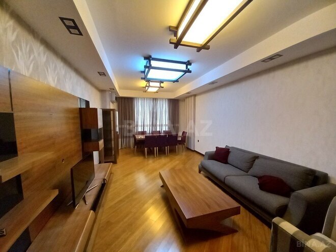 3 otaqlı yeni tikili - Şah İsmayıl Xətai m. - 150 m² (7)