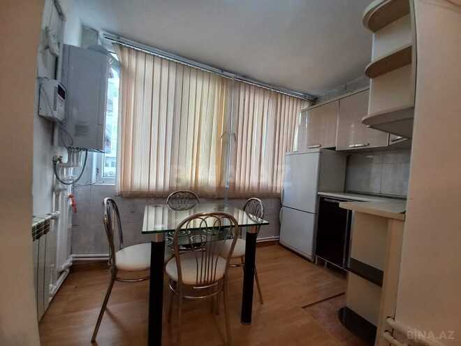 2 otaqlı köhnə tikili - İnşaatçılar m. - 50 m² (12)