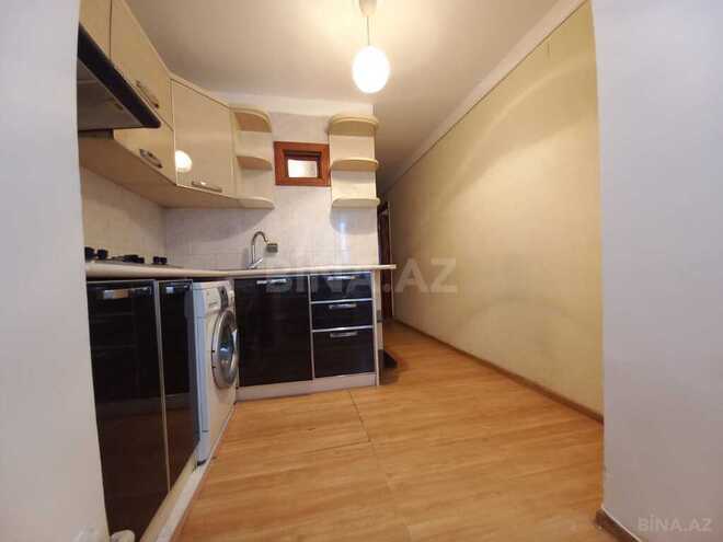 2 otaqlı köhnə tikili - İnşaatçılar m. - 50 m² (13)