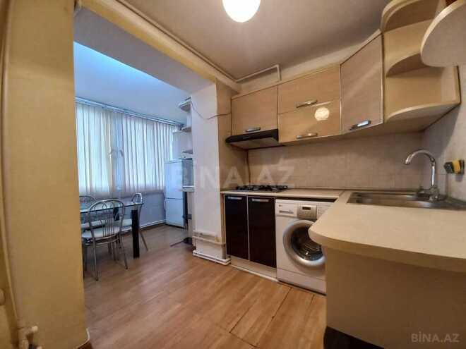 2 otaqlı köhnə tikili - İnşaatçılar m. - 50 m² (10)