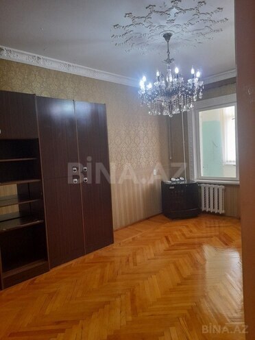 3-комн. вторичка - м. Нефтчиляр - 70 м² (6)
