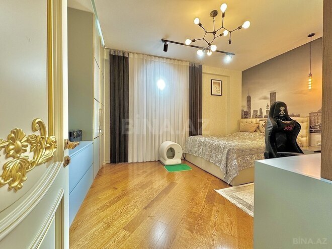 Продаётся 4-комн. новостройка 220 м², м. Кара Караев, photo 18 from 32
