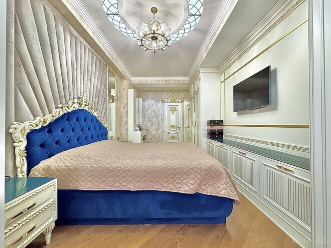 Продаётся 4-комн. новостройка 220 м², м. Кара Караев, photo 29 from 32