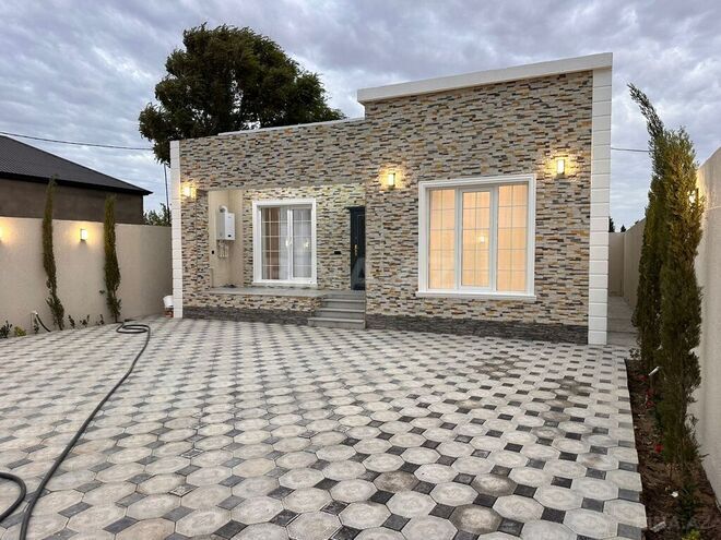 3 otaqlı həyət evi/bağ evi - Novxanı q. - 100 m² (1)