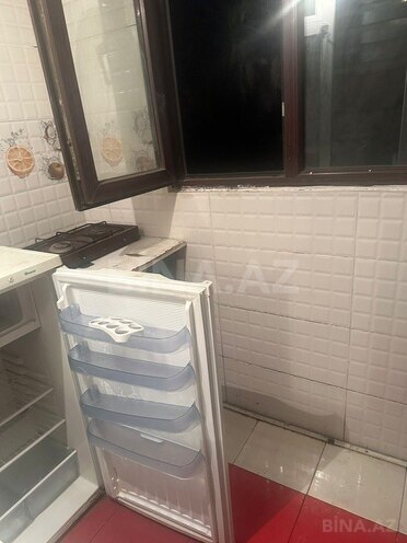 2 otaqlı köhnə tikili - İnşaatçılar m. - 40 m² (2)