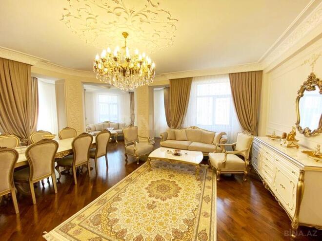 3 otaqlı yeni tikili - 28 May m. - 160 m² (1)