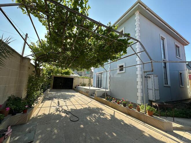 10 otaqlı həyət evi/bağ evi - Bakıxanov q. - 400 m² (2)