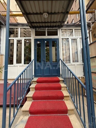 Объект - м. Элмляр Академиясы - 600 м² (1)