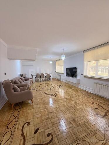 4 otaqlı yeni tikili - 28 May m. - 115 m² (1)