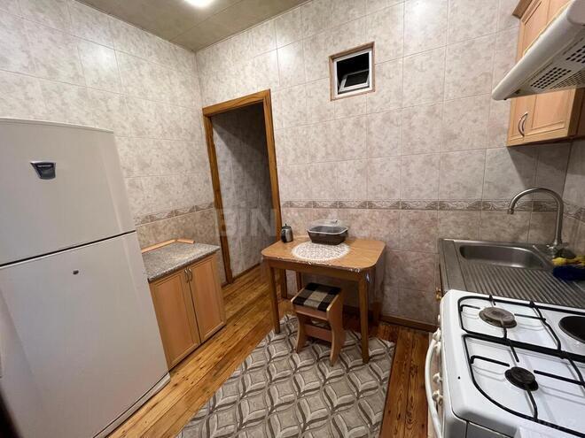 2 otaqlı köhnə tikili - İnşaatçılar m. - 70 m² (7)