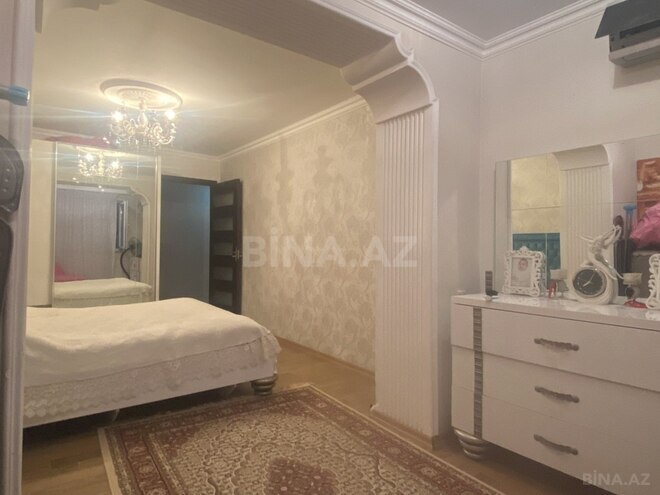 3-комн. вторичка - м. Нефтчиляр - 70 м² (2)