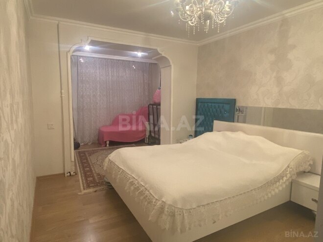 3-комн. вторичка - м. Нефтчиляр - 70 м² (1)