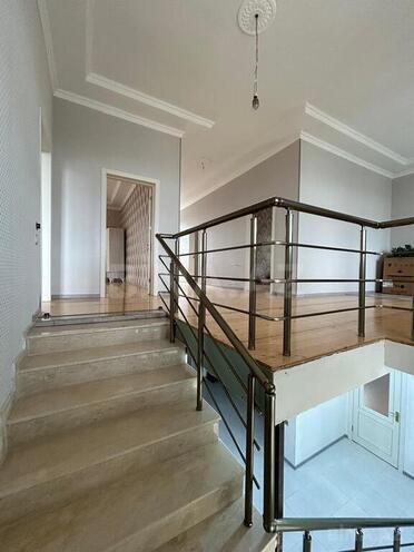 7-комн. дом/дача - пос. Бина - 400 м² (17)