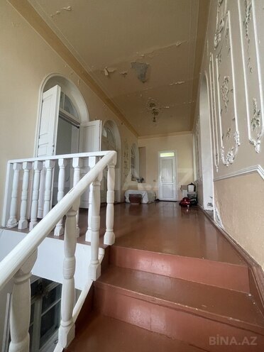 5 otaqlı həyət evi/bağ evi - Novxanı q. - 250 m² (23)