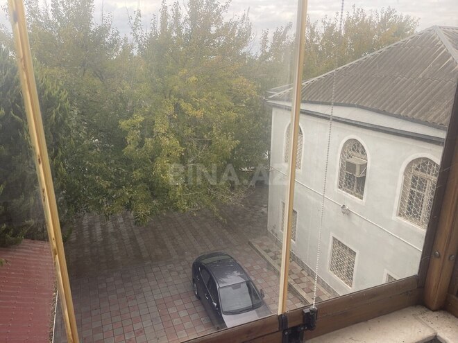 5 otaqlı həyət evi/bağ evi - Novxanı q. - 250 m² (20)