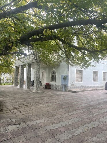 5 otaqlı həyət evi/bağ evi - Novxanı q. - 250 m² (1)
