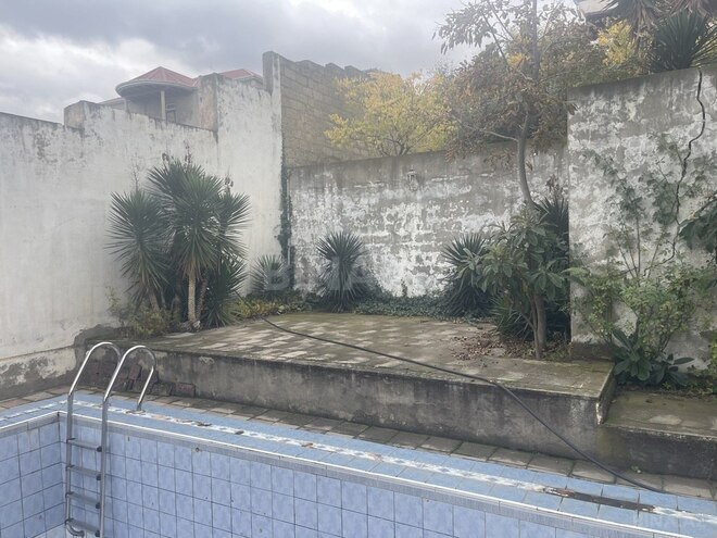 5 otaqlı həyət evi/bağ evi - Novxanı q. - 250 m² (12)