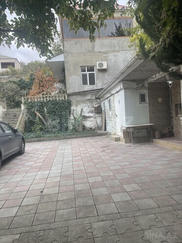 5 otaqlı həyət evi/bağ evi - Novxanı q. - 250 m² (7)