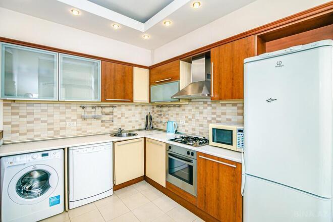 İcarəyə verilir 2 otaqlı köhnə tikili 120 m², İçəri Şəhər m., photo 11 from 32