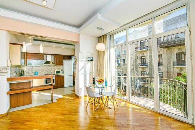 İcarəyə verilir 2 otaqlı köhnə tikili 120 m², İçəri Şəhər m., photo 6 from 32