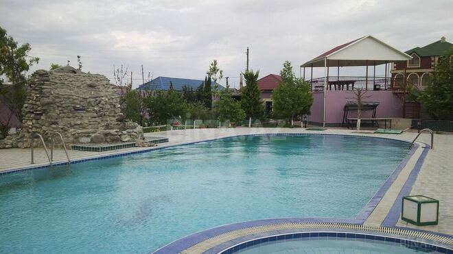 8 otaqlı həyət evi/bağ evi - Mərdəkan q. - 500 m² (2)