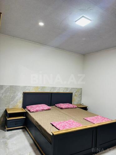 8 otaqlı həyət evi/bağ evi - Mərdəkan q. - 500 m² (11)