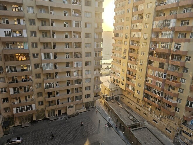 3-комн. новостройка - м. Иншаатчылар - 106.6 м² (15)
