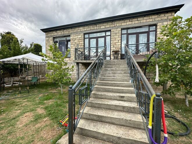 6 otaqlı həyət evi/bağ evi - Bilgəh q. - 240 m² (1)