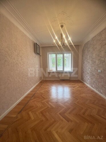 4 otaqlı köhnə tikili - Azadlıq Prospekti m. - 110 m² (23)
