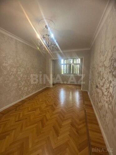 4 otaqlı köhnə tikili - Azadlıq Prospekti m. - 110 m² (13)