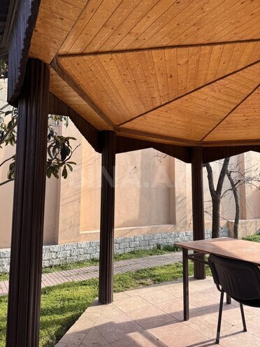 7 otaqlı həyət evi/bağ evi - Sulutəpə q. - 300 m² (5)