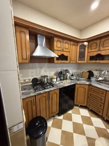5 otaqlı həyət evi/bağ evi - Novxanı q. - 169 m² (17)