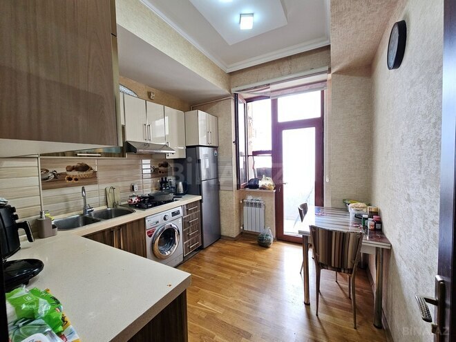 3 otaqlı yeni tikili - Qara Qarayev m. - 70 m² (11)