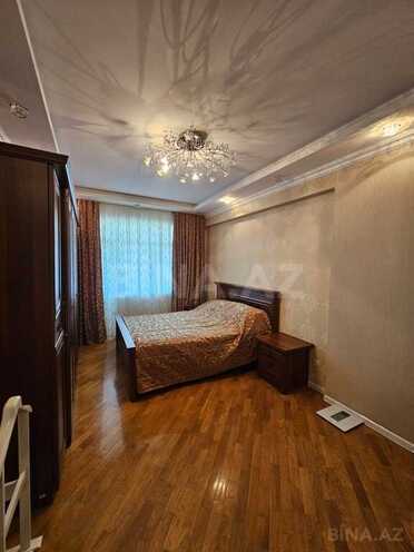 3-комн. новостройка - м. 20 января - 130 м² (2)