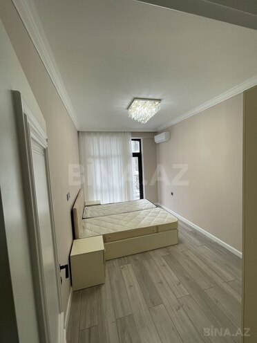 3-комн. новостройка - м. 28 мая - 80 м² (8)