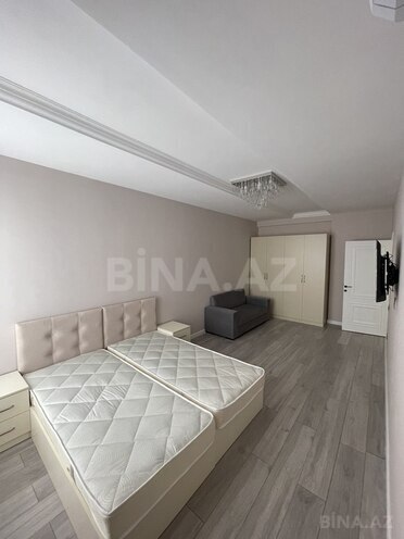 3-комн. новостройка - м. 28 мая - 80 м² (9)