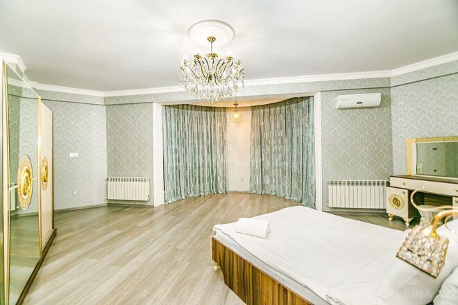 3-комн. новостройка - м. 28 мая - 130 м² (11)