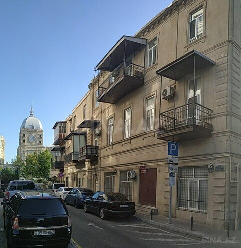 3-комн. вторичка - м. Низами - 80 м² (1)
