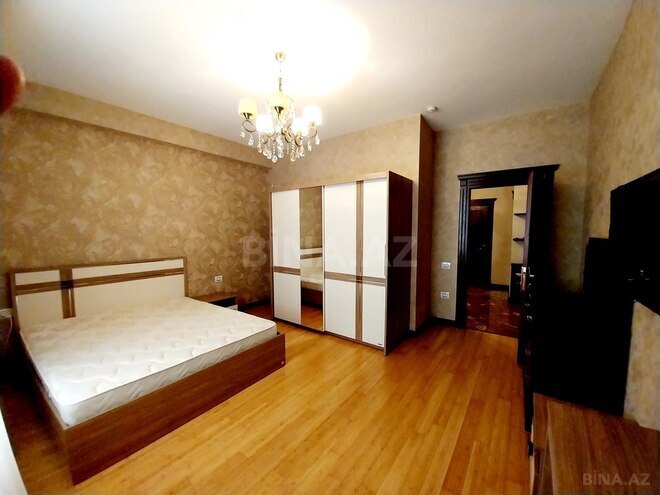 3-комн. новостройка - м. 28 мая - 140 м² (10)