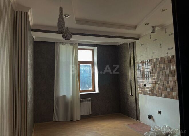 3 otaqlı köhnə tikili - Bayıl q. - 117 m² (3)