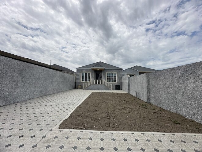 4 otaqlı həyət evi/bağ evi - Maştağa q. - 130 m² (1)