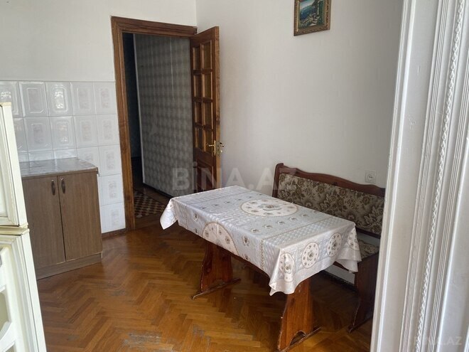 3 otaqlı köhnə tikili - Bakıxanov q. - 70 m² (10)
