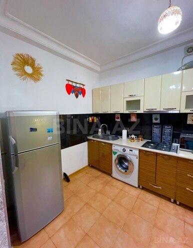 3-комн. вторичка - м. Элмляр Академиясы - 84 м² (16)